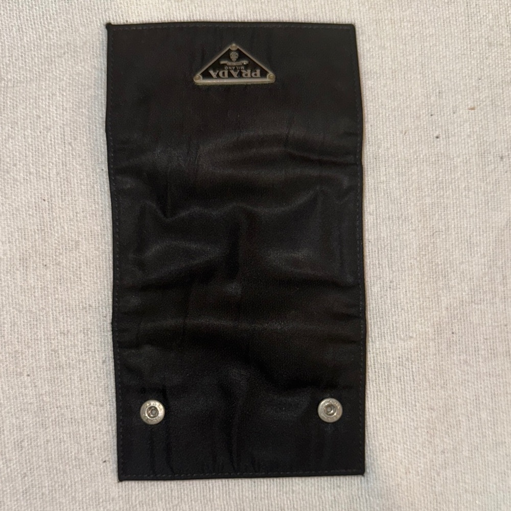 Prada Black Triangular Logo Wallet - Picture 14 of 14